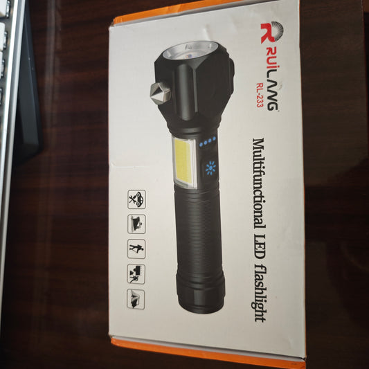 4 in 1 Multi Function Emergency Car Safety Hammer USB Charger Cutting Knife Zoomable Led Flashlight