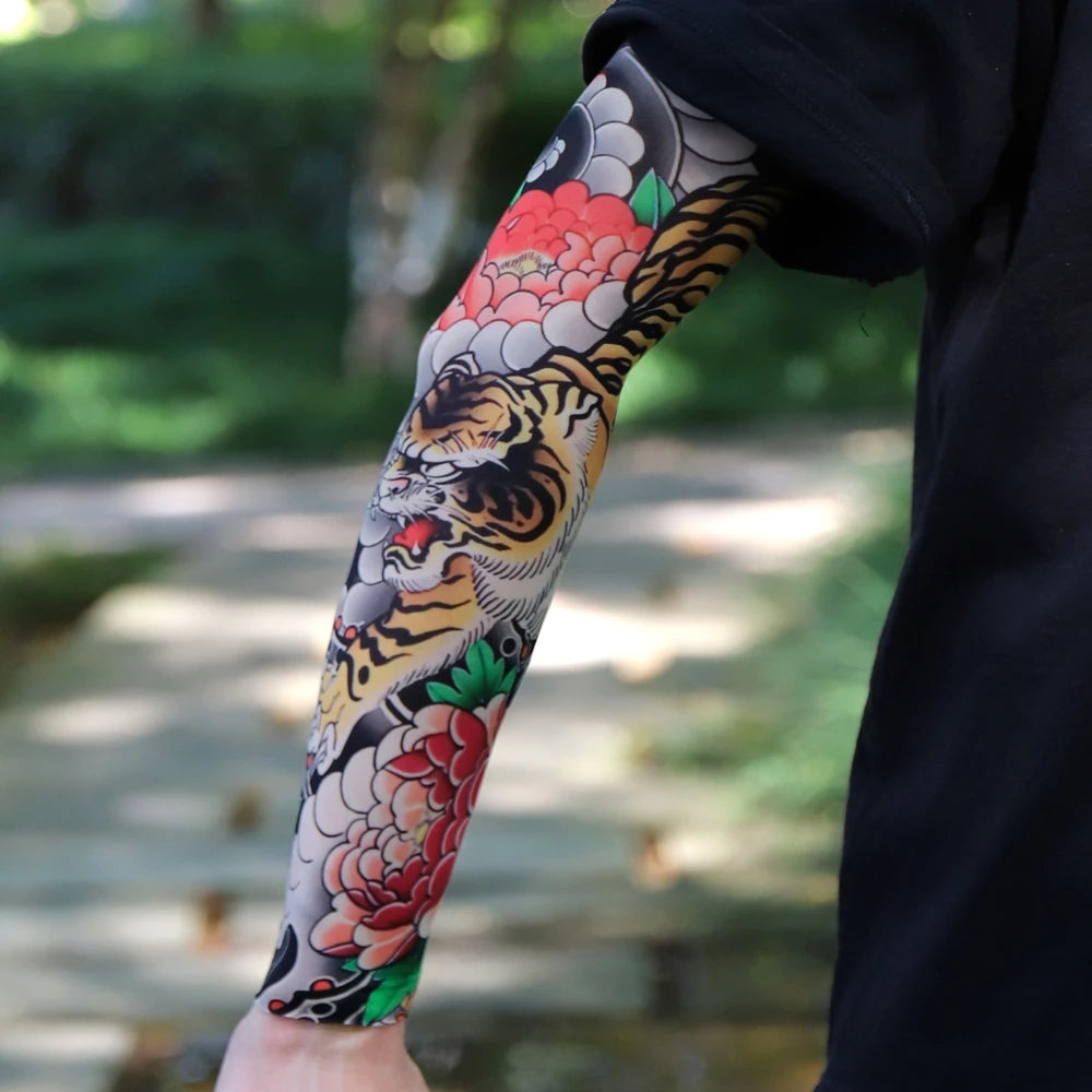 1PC Ultra thin seamle Tattoo  Sleeves Arm For Men Women Cool Travel Cycling Elastic Scratch Resistant Sunscreen Arm