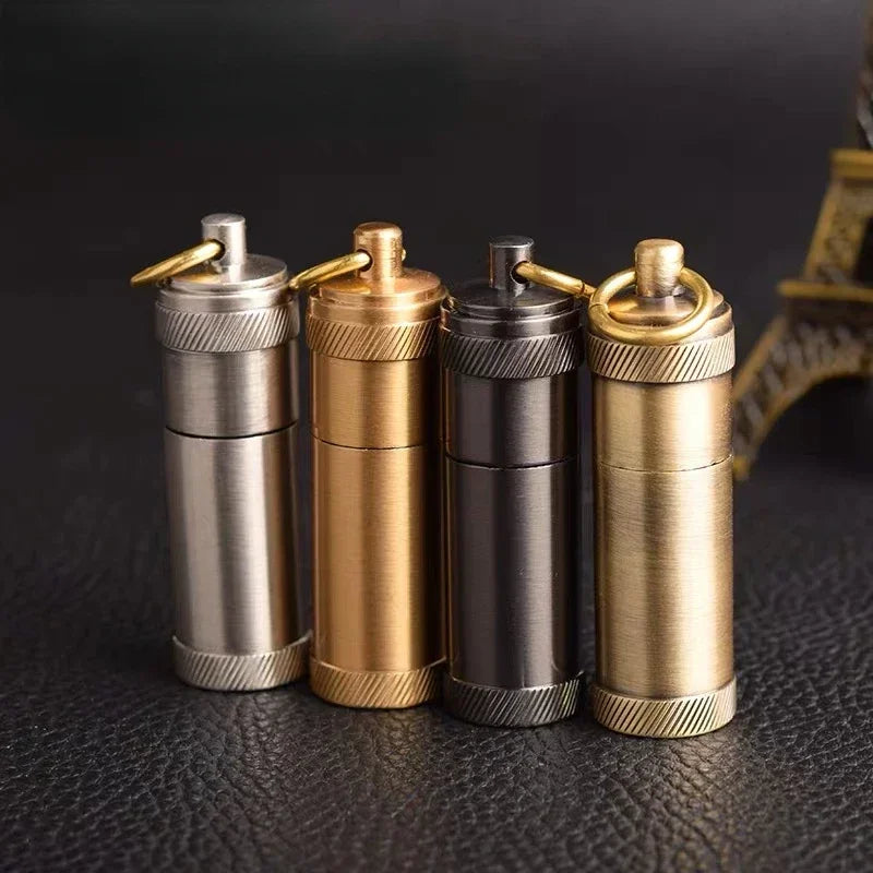 Mini retro necklace-style kerosene lighter, old-fashioned gasoline lighter