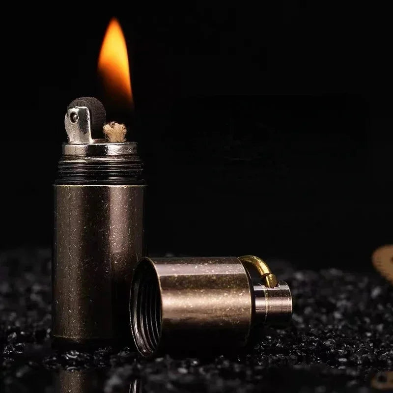 Mini retro necklace-style kerosene lighter, old-fashioned gasoline lighter